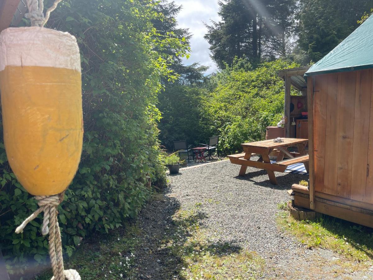 So Damn Lucky Glamping Hotel Ucluelet Exterior foto
