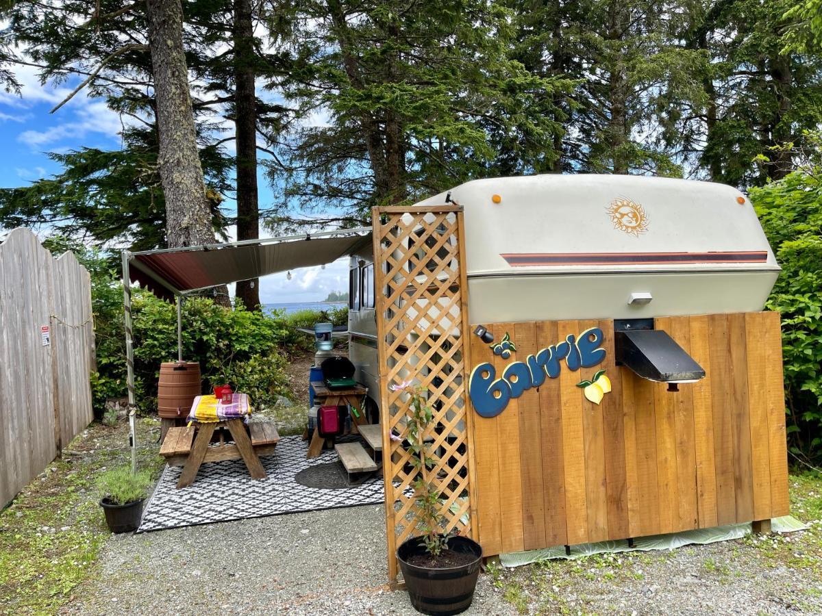 So Damn Lucky Glamping Hotel Ucluelet Exterior foto