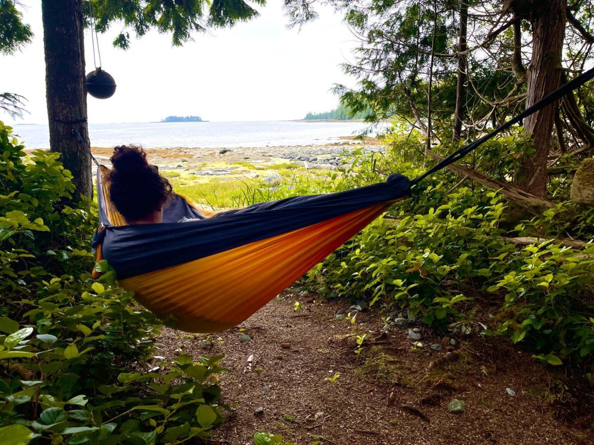 So Damn Lucky Glamping Hotel Ucluelet Exterior foto